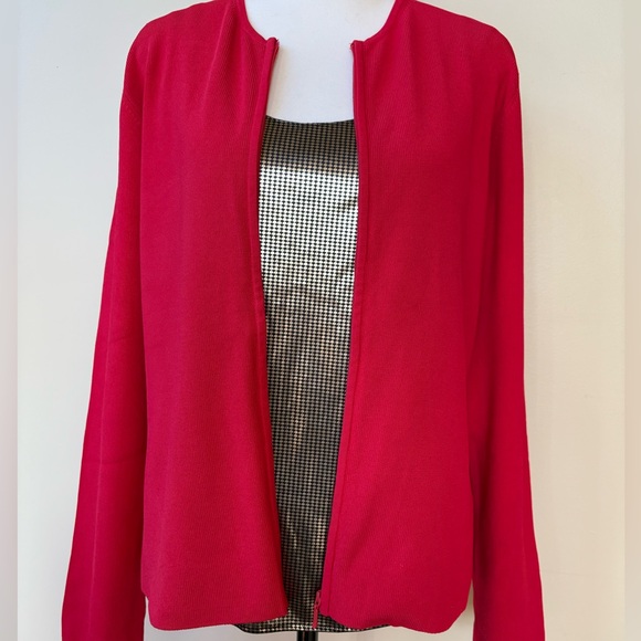 August Silk - Red Zipper Knit Sweater - Picture 4 of 10